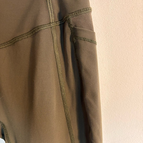 LULULEMON Sz 6 All the Right PlacesLeggings Side and Card Key Pocket Olive Green - Picture 9 of 13